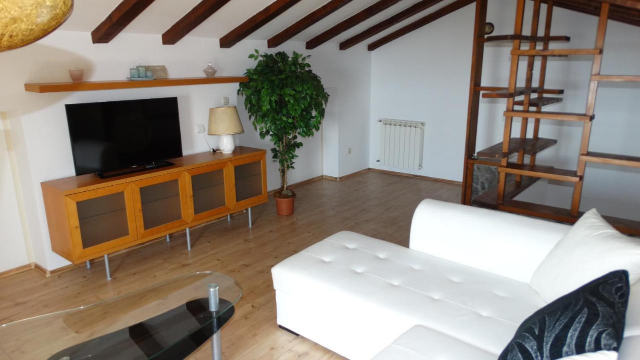 Almar Apartment Jusici Exteriér fotografie