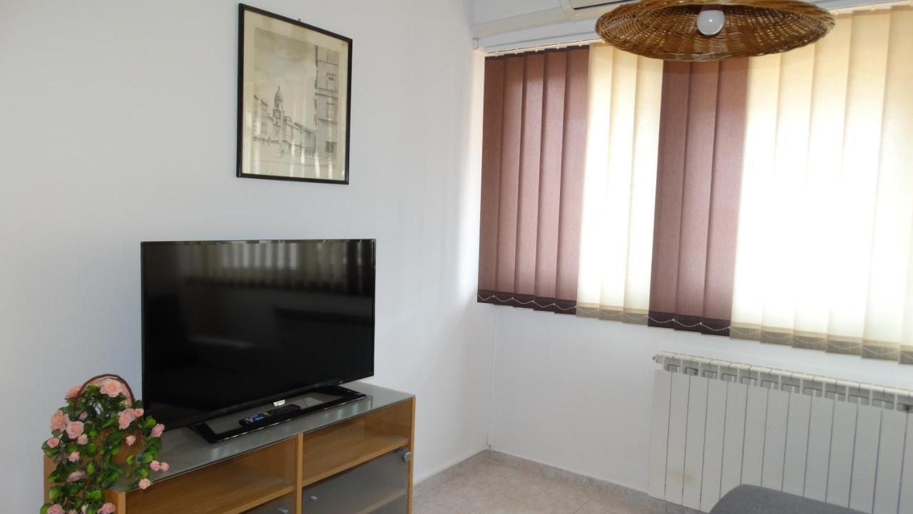 Almar Apartment Jusici Exteriér fotografie