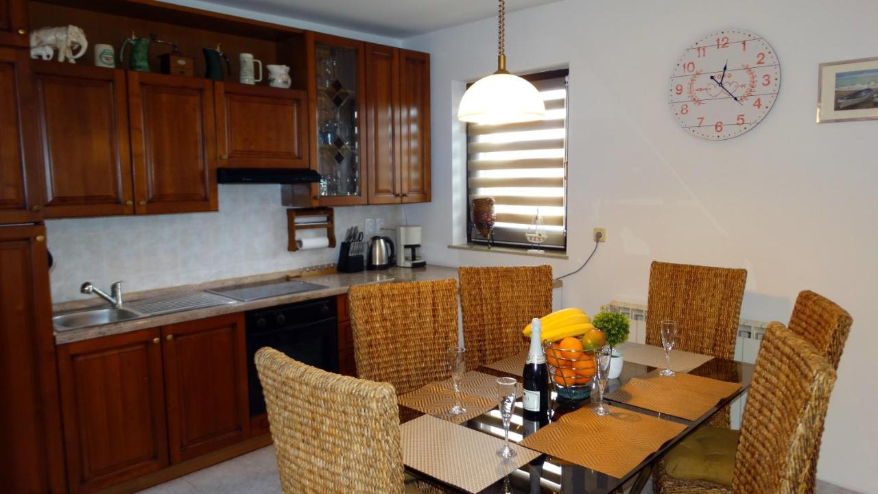Almar Apartment Jusici Exteriér fotografie